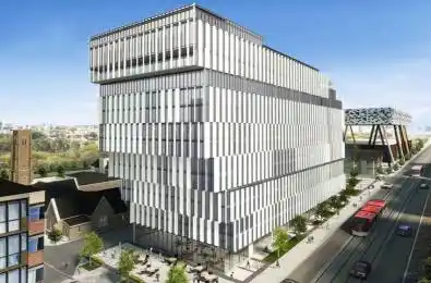 50 Mccaul Street Unit# 914 Toronto C01 Ontario M5T 0B6