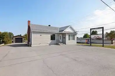 2002 Carp Road Stittsville - Munster - Richmond Ontario K0A 1L0
