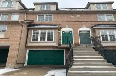 75 Strathaven Drive Unit# 14 Mississauga Ontario L5R 3W1