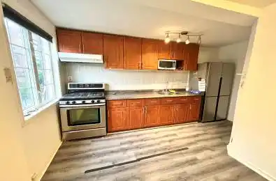 6 Casimir Street Toronto C01 Ontario M5T 2P7