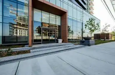 7895 Jane Street Unit# 2804 Vaughan Ontario L4K 2M7