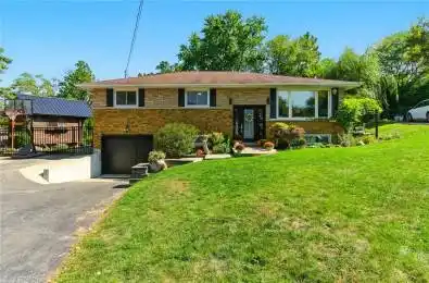 19 Wallace Place Haldimand Ontario N3W 1G4