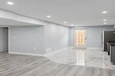 3 Ash Hill Avenue Caledon Ontario L7C 4E8