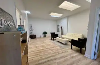 292 Lakeshore Road Unit# 2 Oakville Ontario L6J 1J2