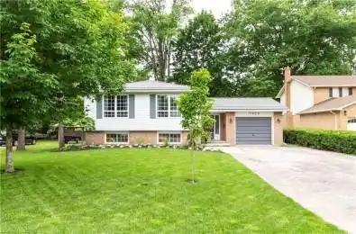 1026 St Matthews Avenue Burlington Ontario L1T 2J4
