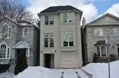 186 Bowood Avenue Toronto C04 Ontario M4N 1Y6