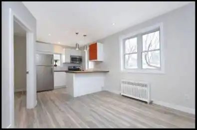 3411 Lake Shore Boulevard Unit# 4 Toronto W06 Ontario M8W 1N2