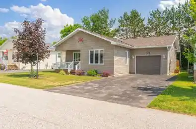 32 Bond Street Strathroy-Caradoc Ontario N7G 0C5