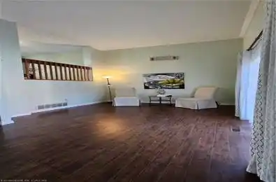 51 Paulander Drive Unit# 135 Kitchener Ontario N2M 5E5