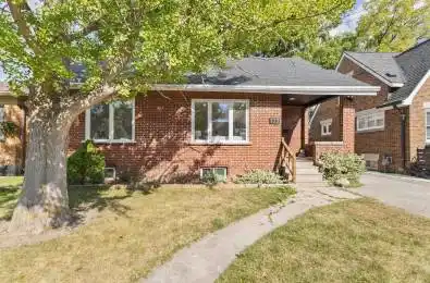 122 Windsor Crescent London South Ontario N6C 1V8