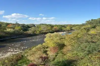 1631 Eglinton Avenue Mississauga Ontario L5M 7C1