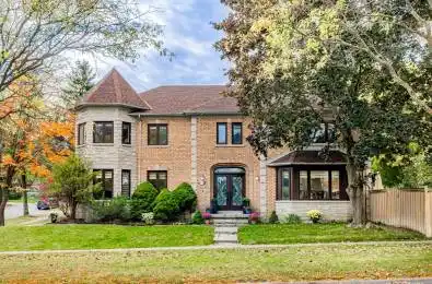 898 Stonehaven Avenue Newmarket Ontario L3X 1K7