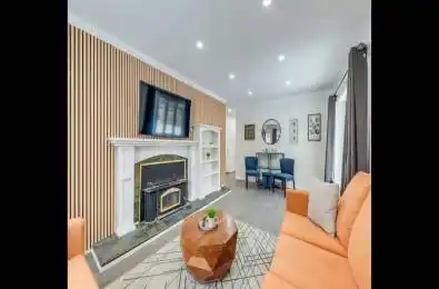 22 Sora Boulevard Mississauga Ontario L5M 1B2