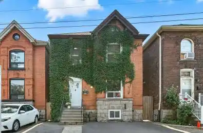 4 Madison Avenue Hamilton Ontario L8L 5Y3
