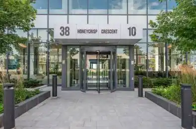 10 Honeycrisp Crescent Unit# 603 Vaughan Ontario L4K 0M7