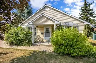 375 SILVERBIRCH Boulevard Hamilton Ontario L0R 1W0