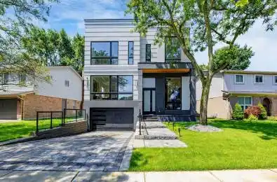 22 Sanderson Crescent Richmond Hill Ontario L4C 5L4