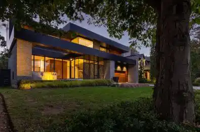 144 Sparling Court Oakville Ontario L6K 2J7