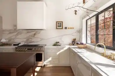 36 Rosemeade Avenue Toronto W07 Ontario M8Y 3A3