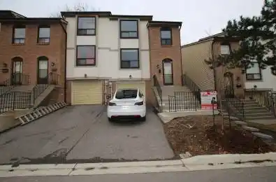 7 Mcmullen Crescent Brampton Ontario L6S 3M2