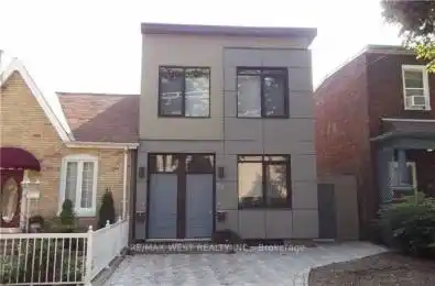 111 Lippincott Street Unit# Lower Toronto C01 Ontario M5S 2P2