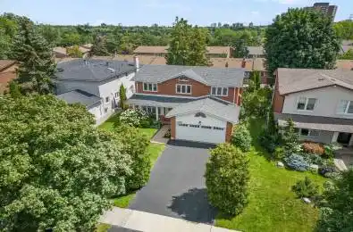 1902 Beechknoll Avenue Mississauga Ontario L4W 2G3