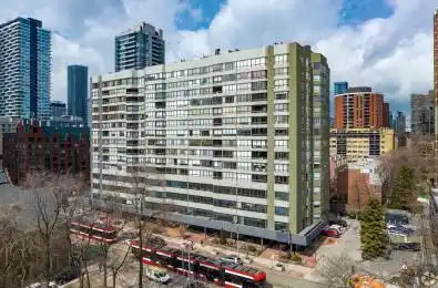 120 Carlton Street Unit# 213-214 Toronto C08 Ontario M5A 4K2