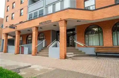 23 Main Street Unit# 502 Hamilton Ontario L9H 2P7