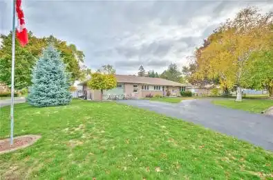 123 Fairview Avenue Haldimand Ontario N1A 1M2