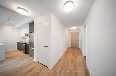 5 York Garden Way Unit# 711 Toronto W04 Ontario M6A 2V1