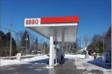 989 Ward Street Selwyn Ontario K0L 1H0