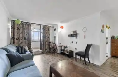 18 Knightsbridge Road Unit# 1009 Brampton Ontario L6T 3X5