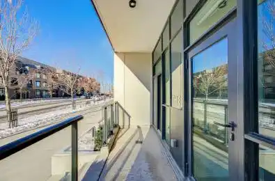 4055 Parkside Village Drive Unit# TH8 Mississauga Ontario L5B 0K8