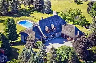 21 Buggey Lane Ajax Ontario L1Z 1X4