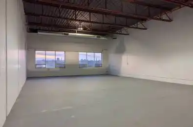 100 Sunrise Avenue Unit# 135 Toronto C13 Ontario M4A 1B3