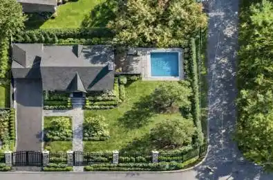 320 Hillcrest Road Rockcliffe Park Ontario K1M 0J6