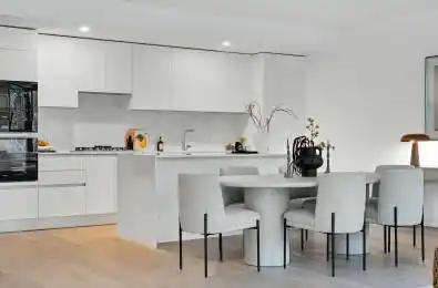 200 Keewatin Avenue Unit# PH410 Toronto C10 Ontario M4P 1Z8