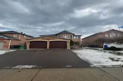 3910 Baggins Court Mississauga Ontario L5N 7A2