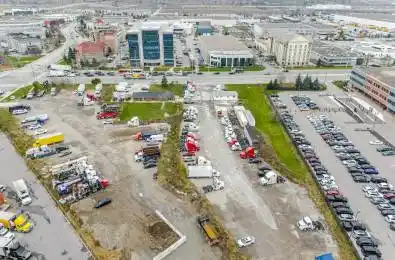 140-160 Derry Road Mississauga Ontario L5T 2Y5