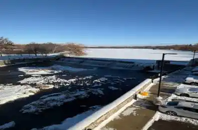 19 GUELPH Avenue Unit# 308 Cambridge Ontario N3C 1A2