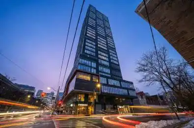 203 college Street Unit# 2006 Toronto C01 Ontario M5T 1P9