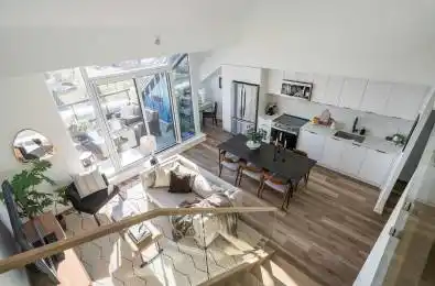 31 Huron Street Unit# PH610 Collingwood Ontario L9Y 0E8