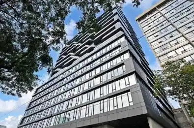 195 McCaul Street Unit# 705 Toronto C01 Ontario M5T 0E5