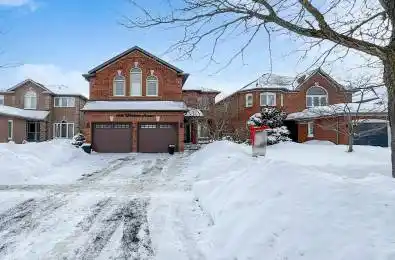 5686 Whitehorn Avenue Mississauga Ontario L5V 2A9