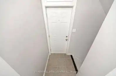 928 Dice Way Milton Ontario L9T 8C9